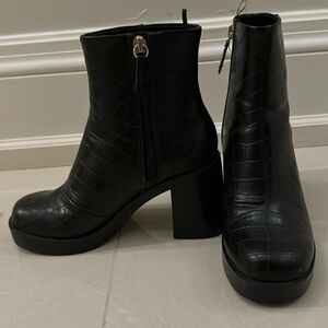 H&M croc effect ankle boots size 6